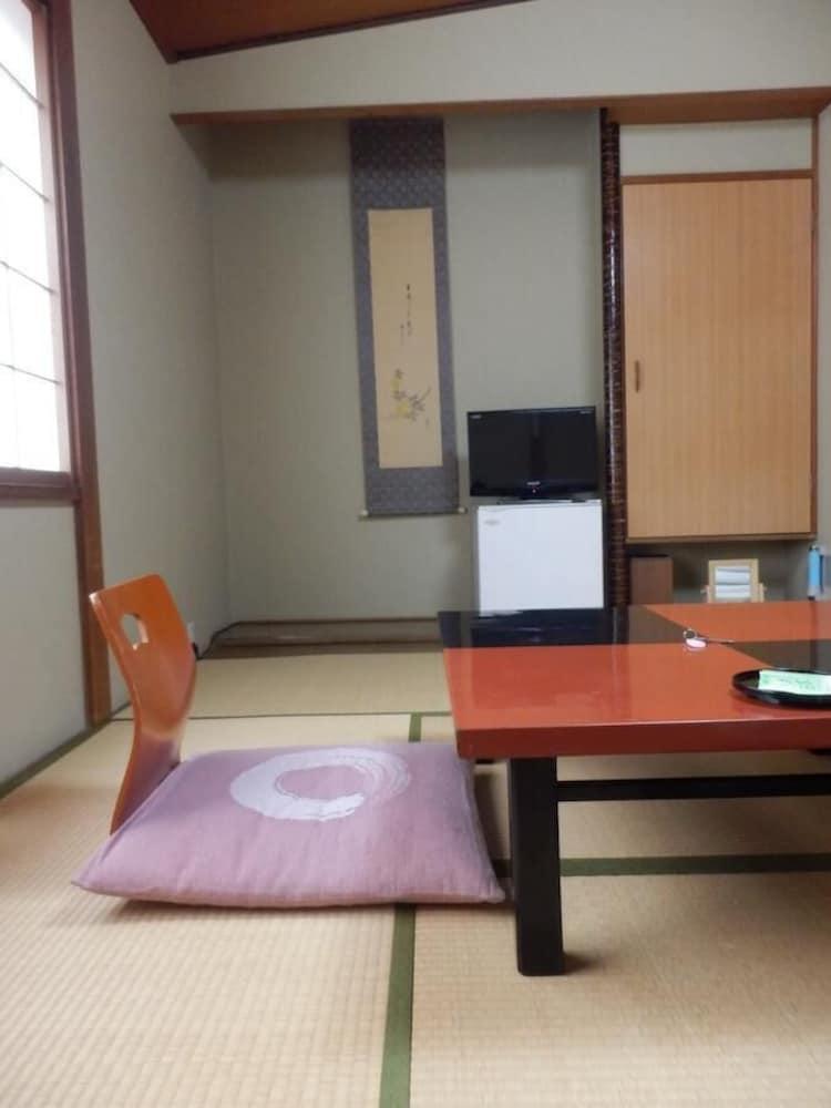 Kikunoya Ryokan Канадзава Екстер'єр фото