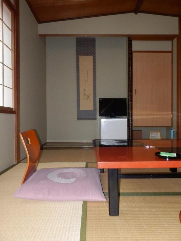 Kikunoya Ryokan Канадзава Екстер'єр фото