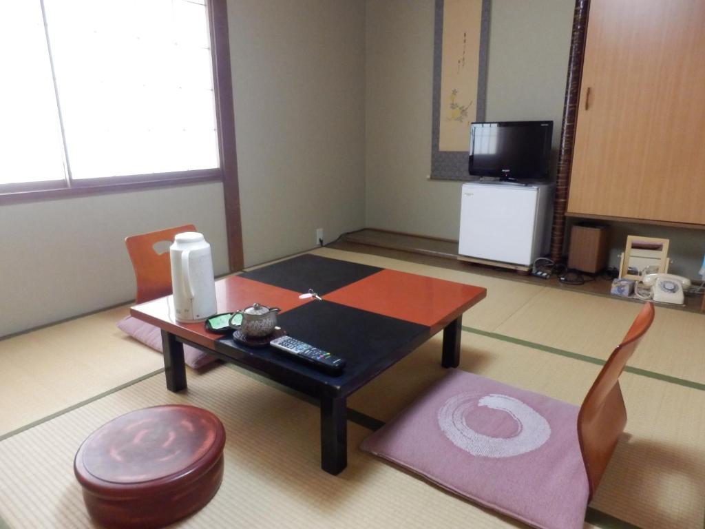Kikunoya Ryokan Канадзава Екстер'єр фото